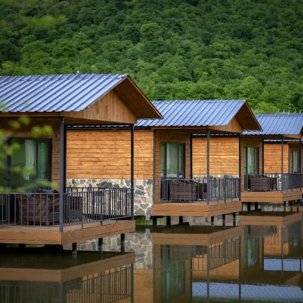 Moretoni Lake Resort, hotel a Napareuli