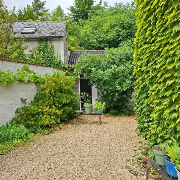 Studio privé à la campagne, hotel in Guillerval