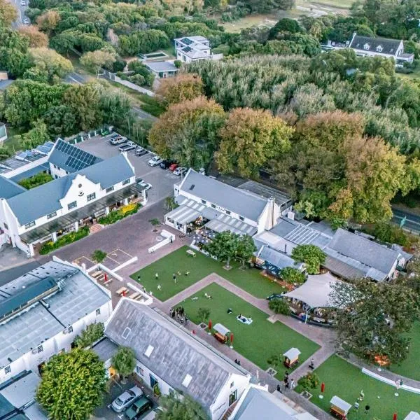 Noordhoek Village Hotel, hotel v destinaci Noordhoek