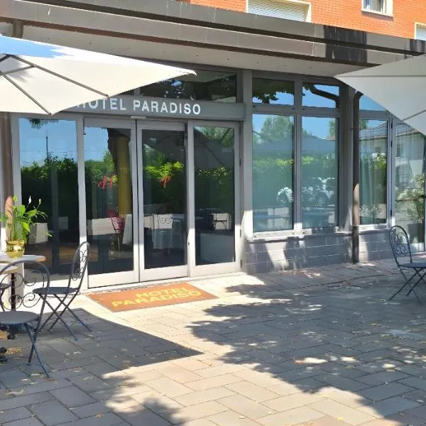 HOTEL PARADISO, hotel v destinácii Altedo