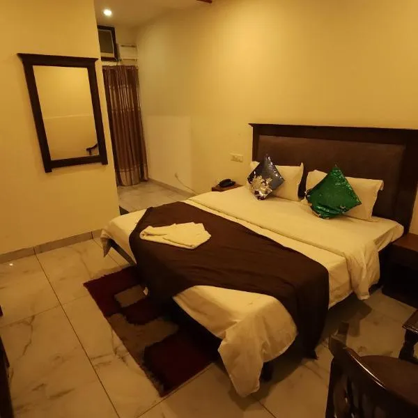 Hotel VRS INNS, hotel in Chandīgarh