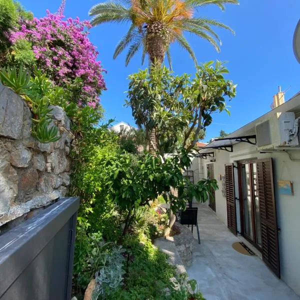 Apartments Veli Lošinj, hotel v destinaci Veli Lošinj