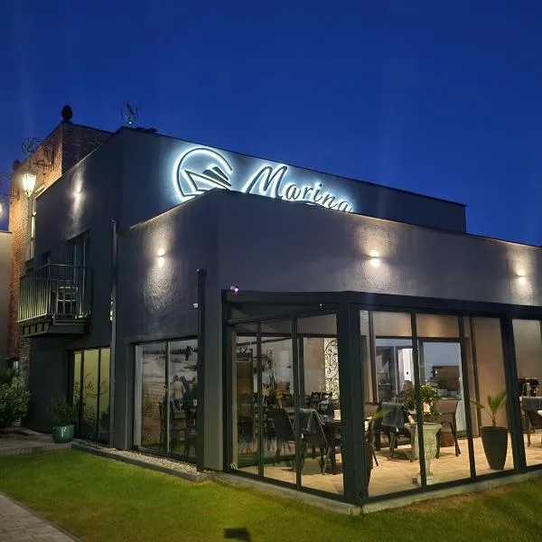 Marina Resort Chłopy, hotel v destinaci Chłopy