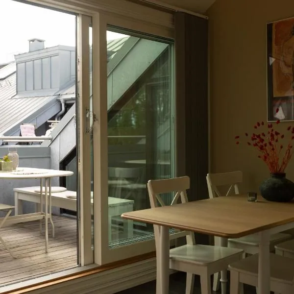 Top floor - view & balcony in Oslo city center, hotel in Oslo