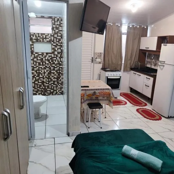 Kitnet, hotel v destinaci Araucária