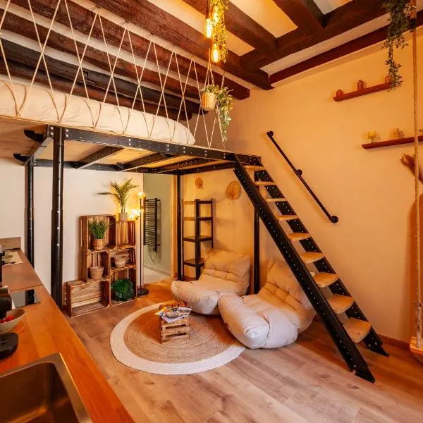 Cabane suspendue en plein coeur de Blois, hôtel à Blois