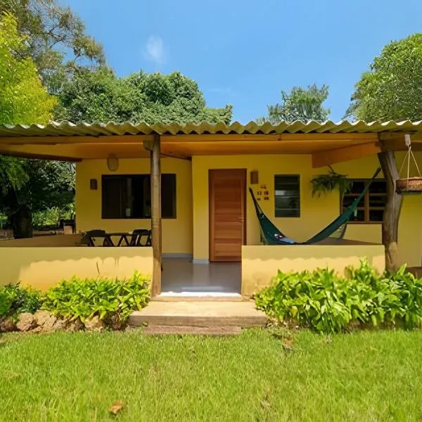 Casinha Amarela - anexo ao Camping Pé na Jaca, khách sạn ở Bonito