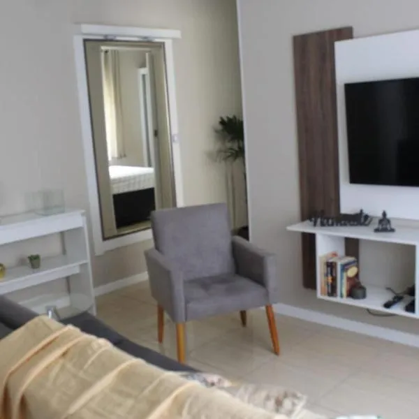 Apt perto Shopping Iguatemi com garagem, hotel in Porto Alegre