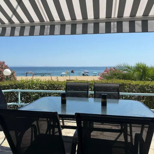 VK Beach House, hotel in Kalives Poligirou