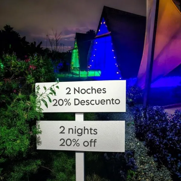 Flora Glamping de Abuela, hótel í Fortuna