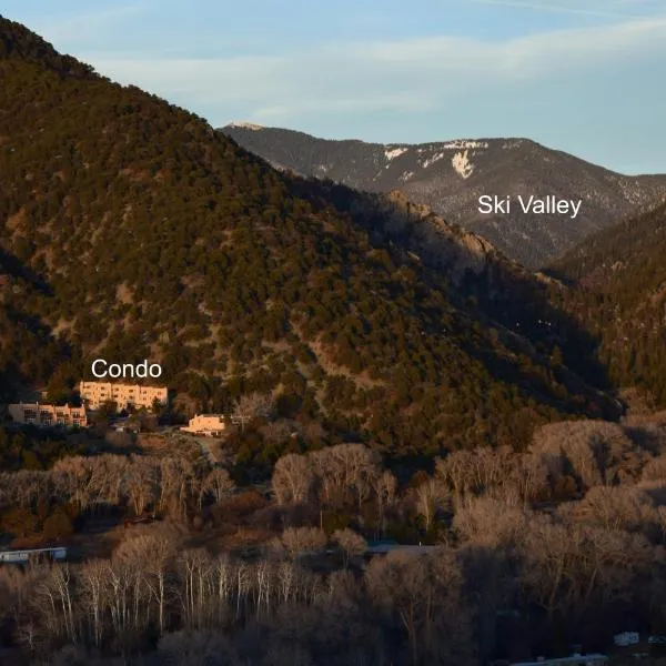 Three Studios At Canyon Base - 15min To Ski, hotel v destinaci Valdez