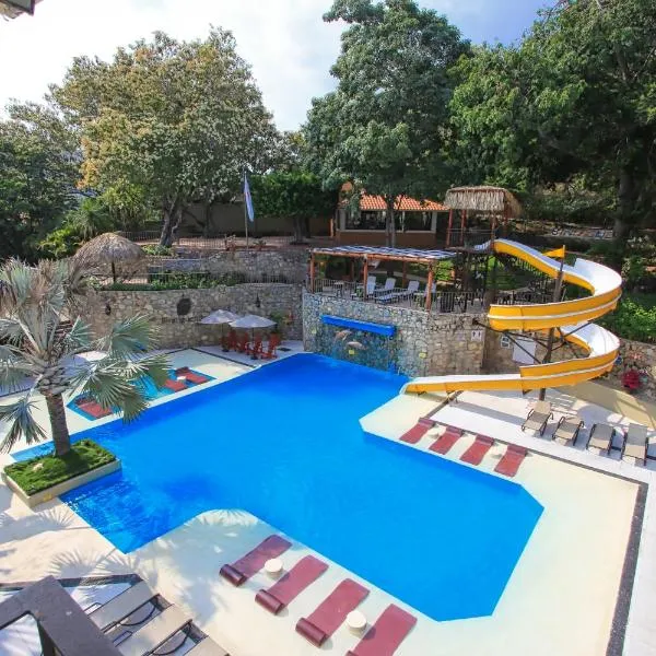 Binniguenda Huatulco & Beach Club, hotel in Santa Cruz Huatulco