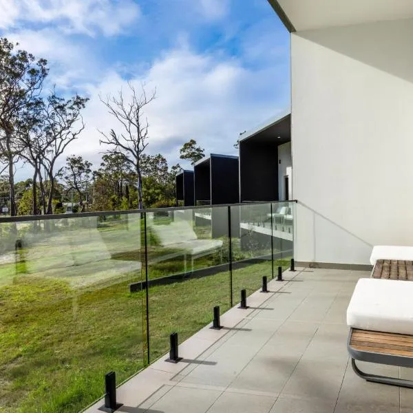 Modern 1 Bed Apartment - 6 Min walk to beach, ξενοδοχείο σε Callala Beach