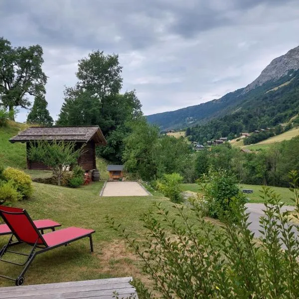 Chez Francis Appart entre lacs et montagnes, hotel in Les Villards-sur-Thônes