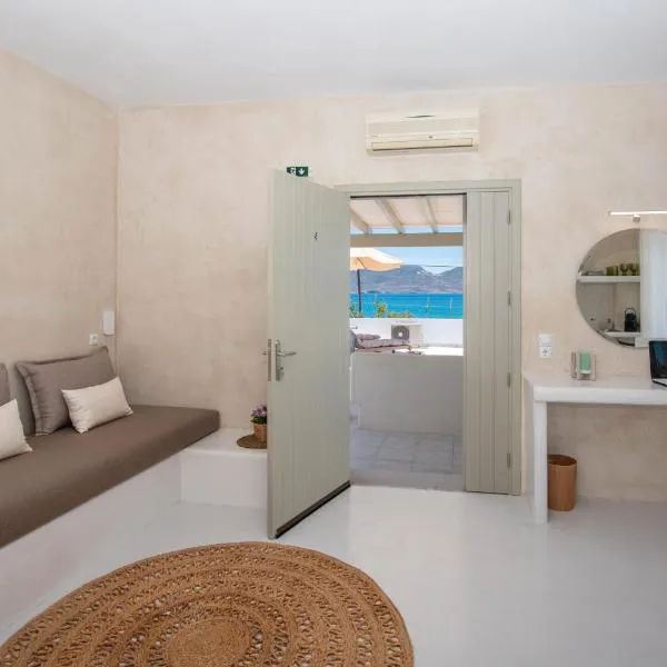 Moustakas Beach Apartments, hotel in Adamas