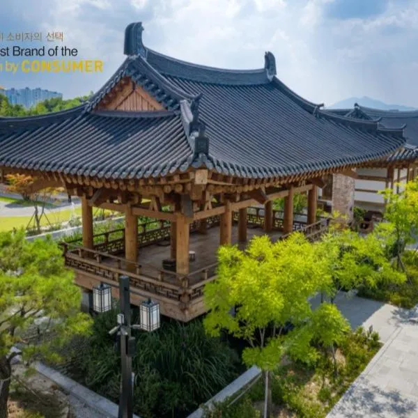 Hanok Stay Namwonyechon by Kensington, hotel v destinaci Namwon