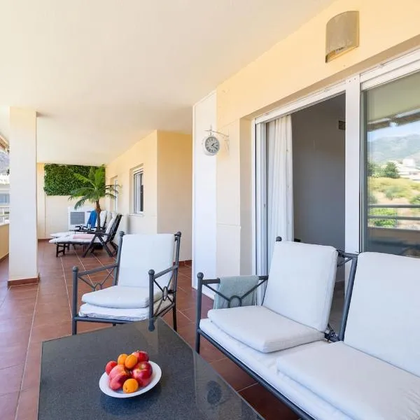 Chill & Shine - Sun and Relax, hotel a Benalmádena