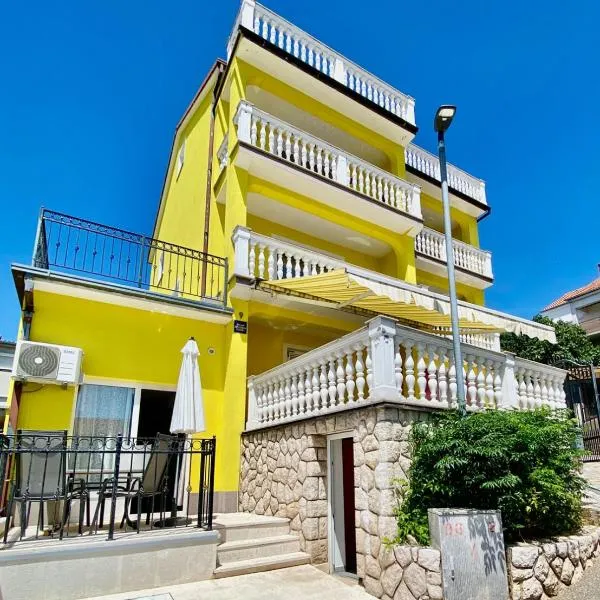 Villa Katja - Apartment Red, hotel in Crikvenica
