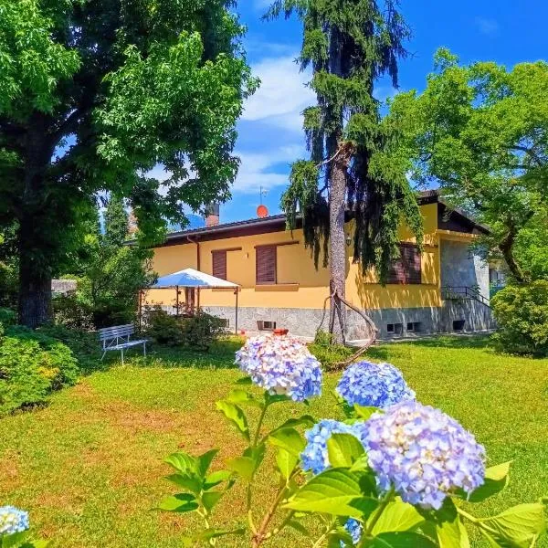 villa Landana, hotel in Intra