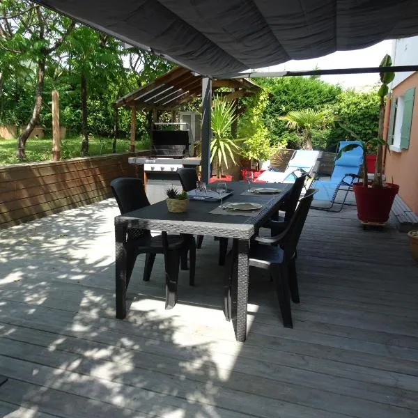 Le jardin de Brigitte, hotel em Vergeroux