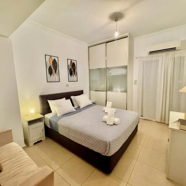 Marina Zeas Spacious Two Bedroom Apartment, hotel em Piraeus