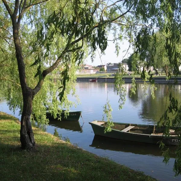 Pokoje i domki nad Kanałem Bystrym, hotell i Jaminy