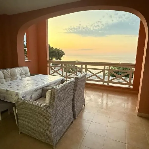 Apartamento de ensueño con vistas al mar by beBalmy, viešbutis mieste Penjiskola