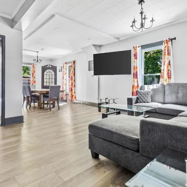 Spacious 4BR 1BA close to the Falls, ξενοδοχείο σε Καταρράκτες του Νιαγάρα