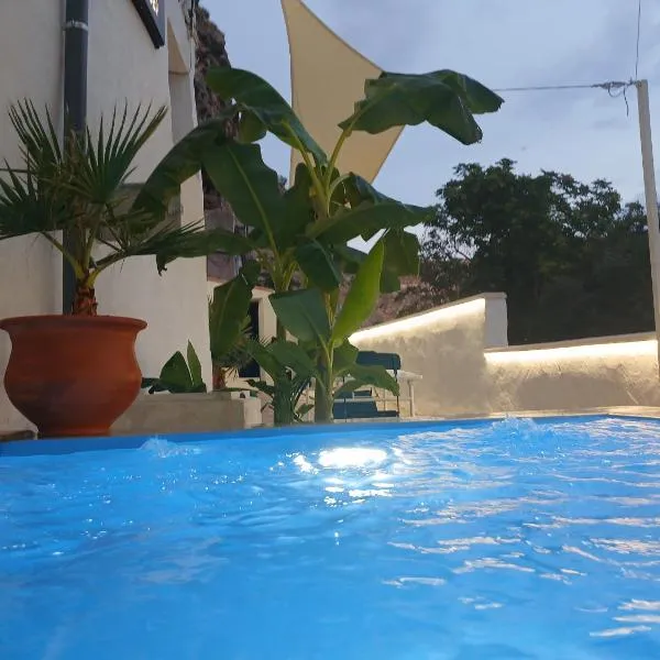 Coves Del Xuquer, hotel in Jorquera