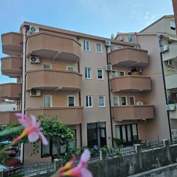 Apartmani Alexandra, hotel in Budva