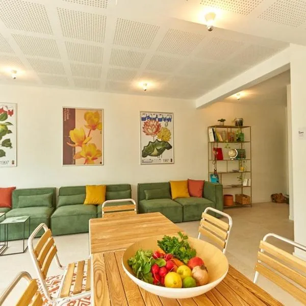 LA QUINTA - Suites privées & salon cuisine partagé, hotel di Bègles