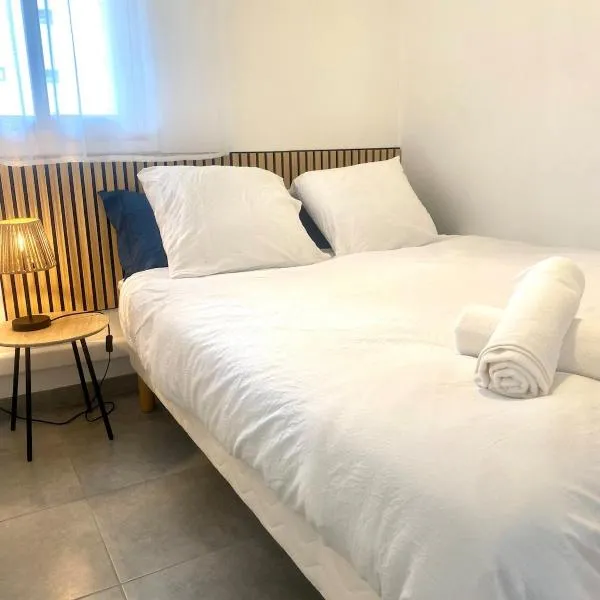 Appartement climatisé côté port, hotel in Canet-en-Roussillon