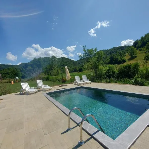 Vikendica Mandic、Gornji Volariのホテル