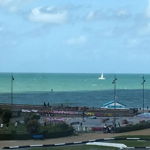 Bleu turquoise, hotel Dieppe-ben