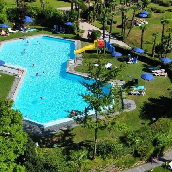 Residenz am Luganersee mit Pool, хотел в Бисон