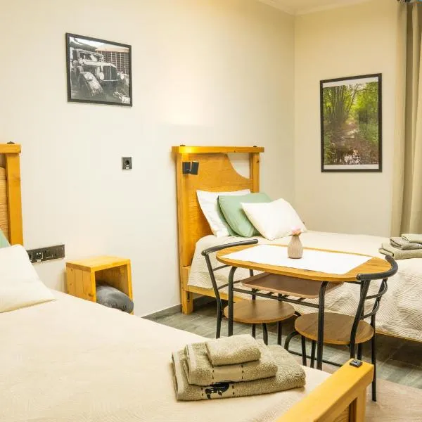 Teatar Rooms Subotica 4, hotel in Subotica