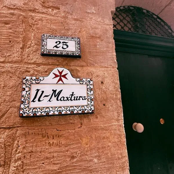 Il-Maxtura - Charming 17th Century House Of Character in the Historical Three Cities, hotel em Cospicua