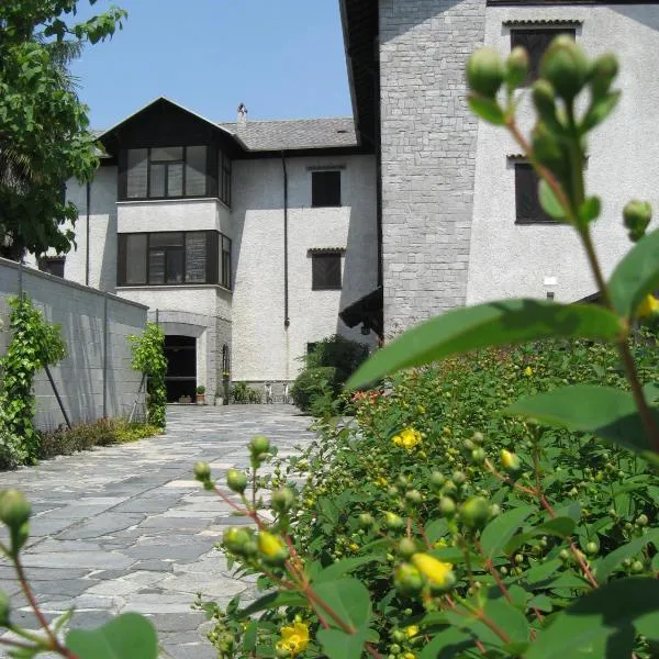 La Bottega Del Falegname, hotel v destinaci Vanzaghello