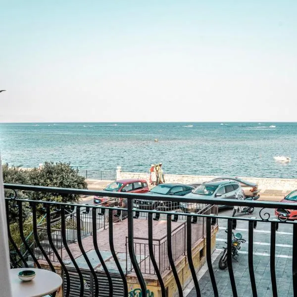 Argyros Rooms, hotel v destinaci Giardini Naxos
