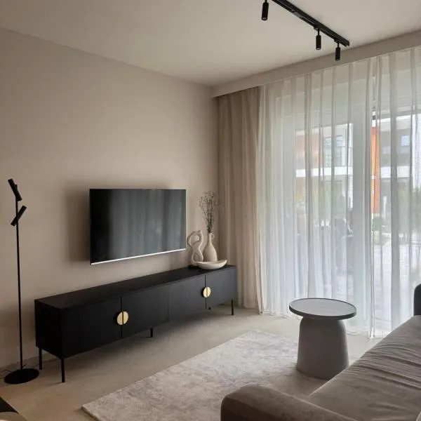 Jasna 5 sea apartament, hotel in Międzywodzie