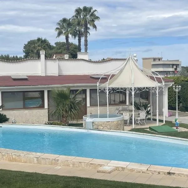 B&B Barletta Acasamia con Parcheggio Privato, hotel in Barletta