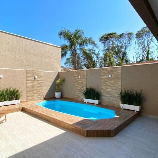 Casa com piscina, próxima a praia para suas férias - Foto 4