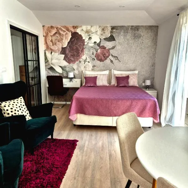 Apartment Mira, hotel in Makarska