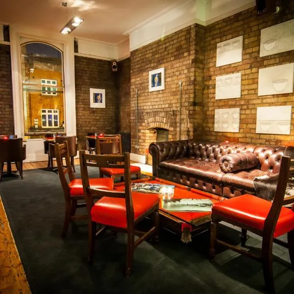 Kellys Hotel, hotel in Dublin
