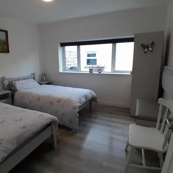 Butterfly Cottage Retreat - Private Studio Getaway, hotel di Delvin