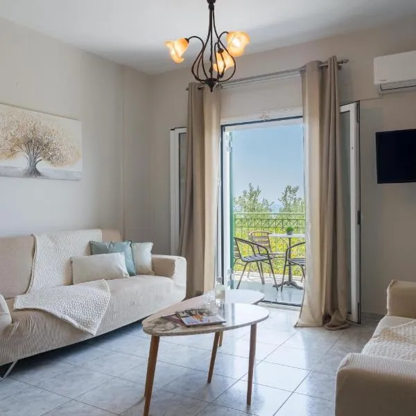 Captain's Apartments in Olive Grove, hotel v destinaci Mousata