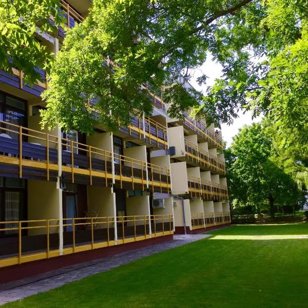 Kosztolányi Apartmanház, hotel v destinaci Balatonfüred
