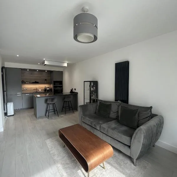Edinburgh Centre Modern Luxury - Royal Mile Residence، فندق في إدنبرة