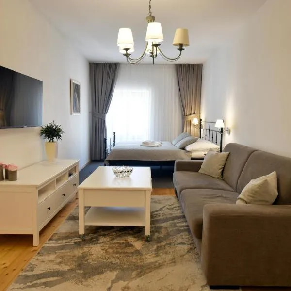 Apartmány MÚDRA SOVA, hotel in Banská Štiavnica