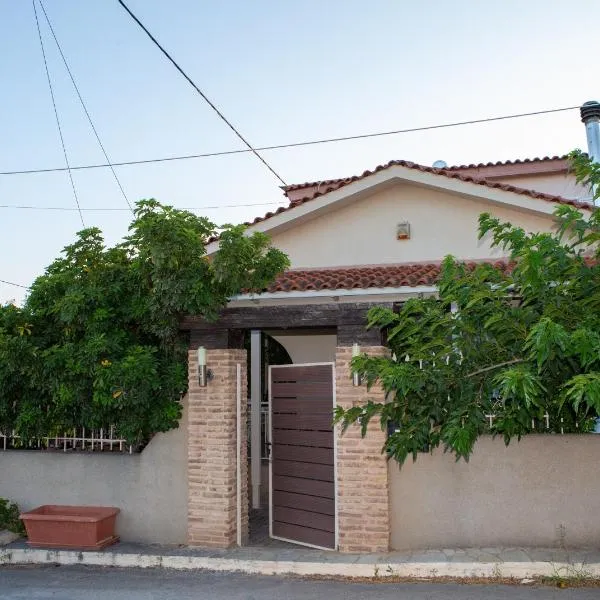 Costas Artemis Apartments Near Athens Airport, hotel in Artemida